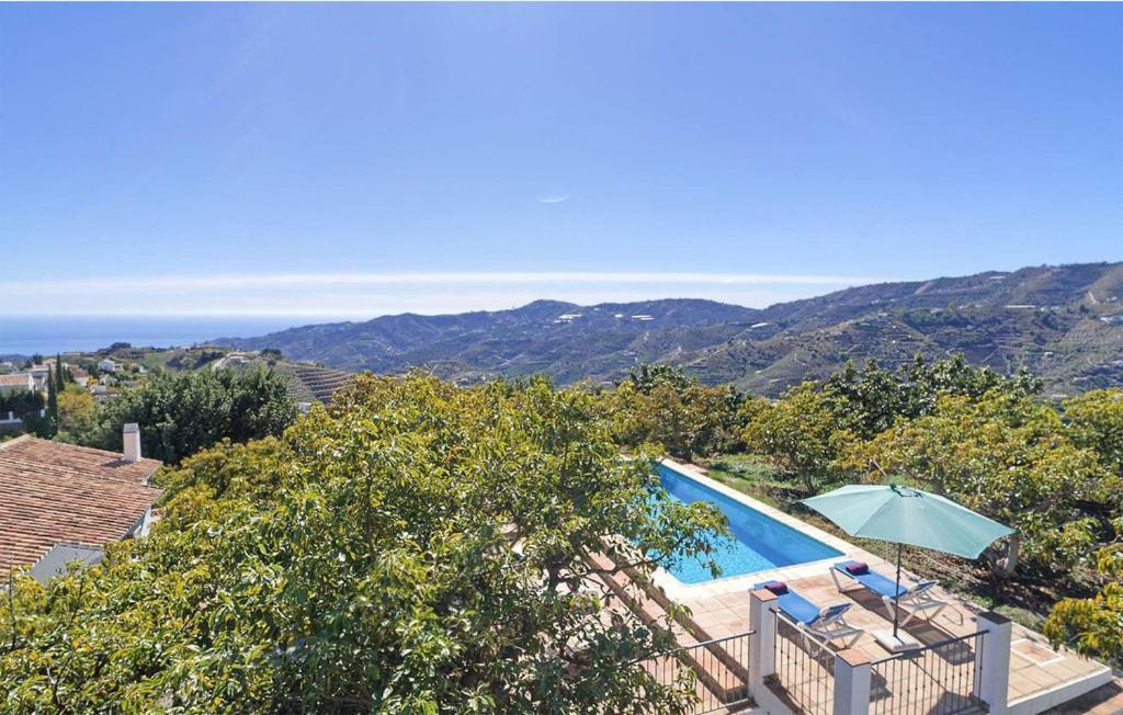Вилла Cortijo Los Madronos Фрихилиана Экстерьер фото