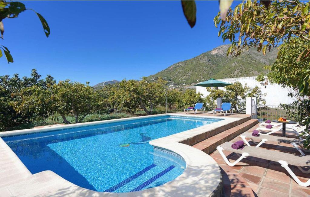 Вилла Cortijo Los Madronos Фрихилиана Экстерьер фото